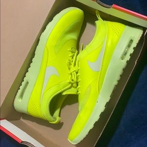 Nike Women’s Air Max Thea
